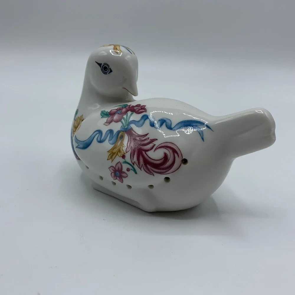 Vintage Elizabeth Arden Porcelain Pigeon Potpourri Holder Palais De Versailles